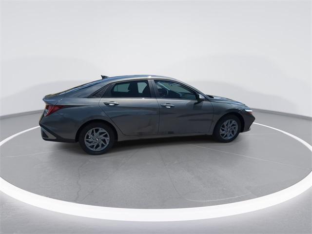 new 2025 Hyundai ELANTRA HEV car, priced at $25,896