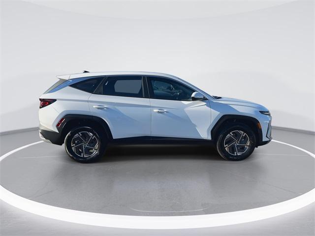 new 2026 Hyundai TUCSON Hybrid car, priced at $33,497