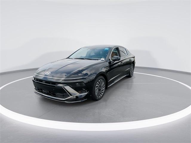 new 2025 Hyundai Sonata Hybrid car, priced at $37,501