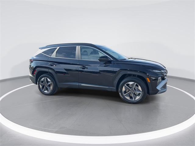 new 2026 Hyundai TUCSON Hybrid car, priced at $35,440