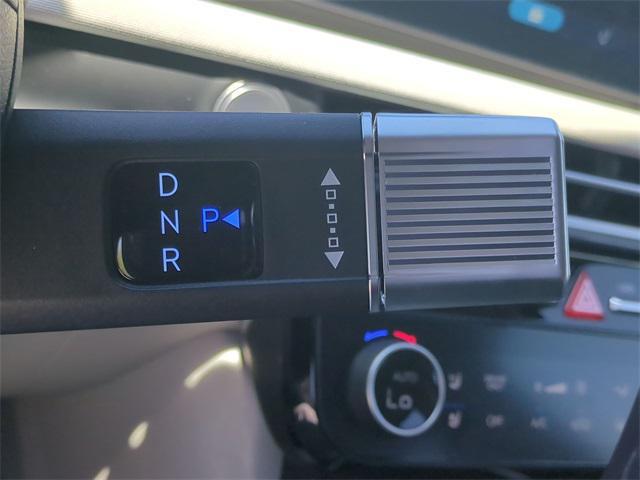 used 2025 Hyundai TUCSON Hybrid car, priced at $38,600