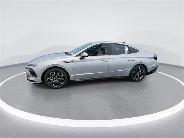 new 2025 Hyundai Sonata car, priced at $28,962