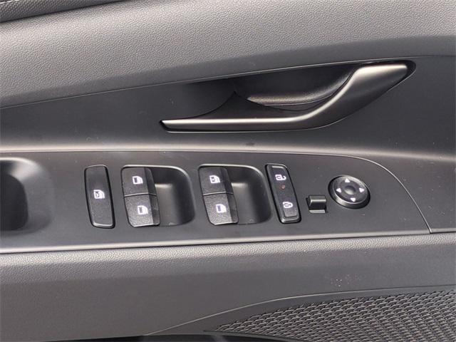 new 2025 Hyundai Elantra car, priced at $23,632
