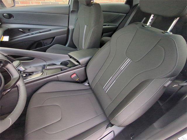 new 2025 Hyundai Elantra car, priced at $23,632