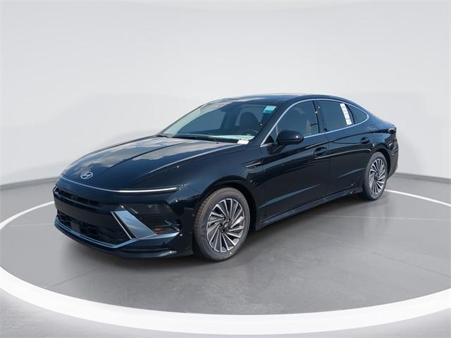 new 2025 Hyundai Sonata Hybrid car, priced at $37,501