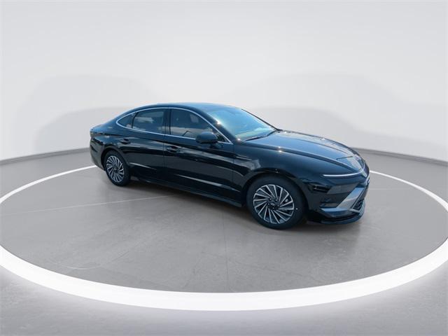 new 2025 Hyundai Sonata Hybrid car, priced at $37,501