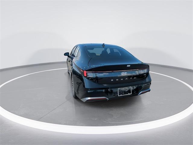 new 2025 Hyundai Sonata Hybrid car, priced at $37,501