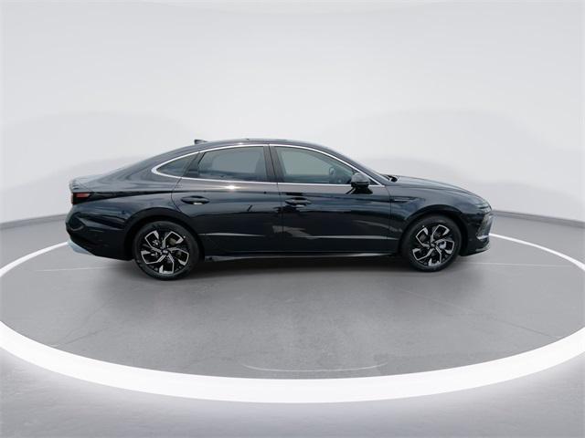 new 2025 Hyundai Sonata car, priced at $28,962