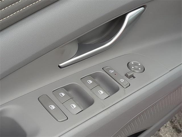 new 2025 Hyundai Elantra car, priced at $28,041
