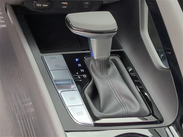 new 2025 Hyundai Elantra car, priced at $28,041