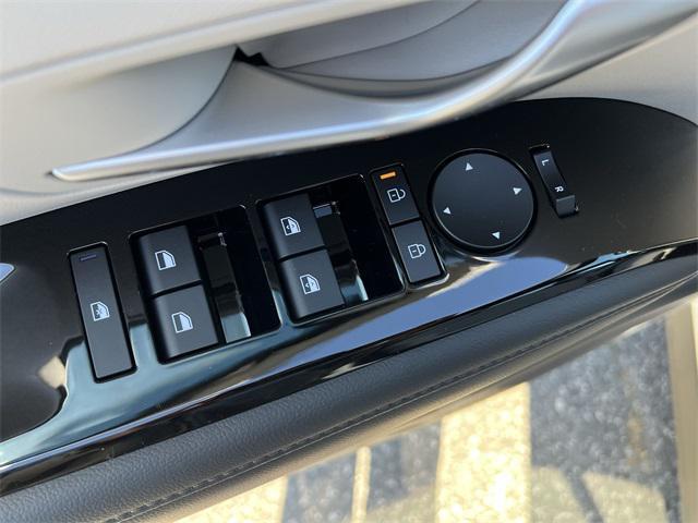 new 2026 Hyundai TUCSON Hybrid car, priced at $42,731