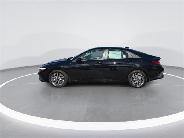 new 2026 Hyundai ELANTRA HEV car, priced at $25,968