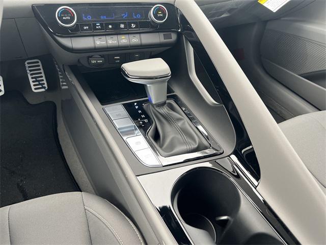 new 2026 Hyundai ELANTRA HEV car, priced at $27,868