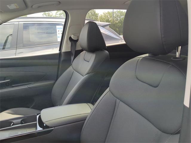 new 2025 Hyundai TUCSON Hybrid car, priced at $36,526