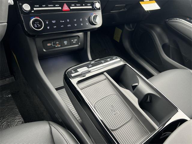 new 2026 Hyundai TUCSON Hybrid car, priced at $42,256