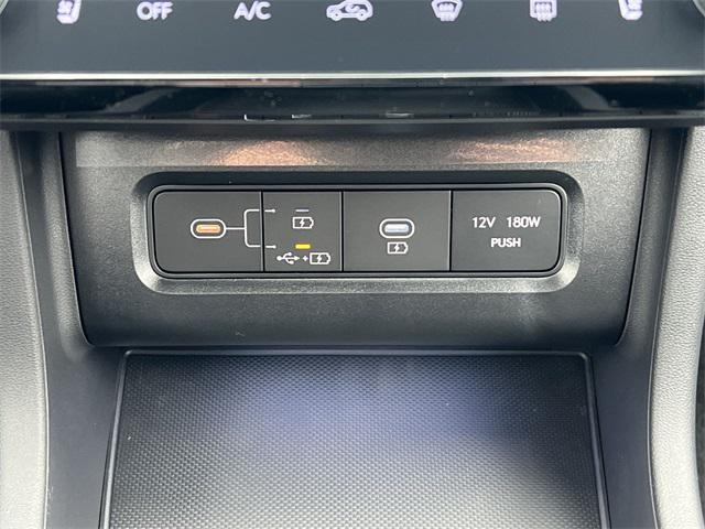 new 2026 Hyundai TUCSON Hybrid car, priced at $42,256