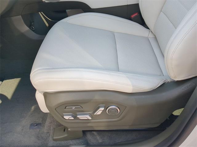 new 2025 Hyundai SANTA FE HEV car, priced at $49,804