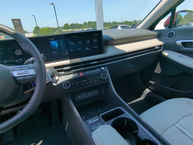 used 2025 Hyundai Sonata Hybrid car, priced at $27,997