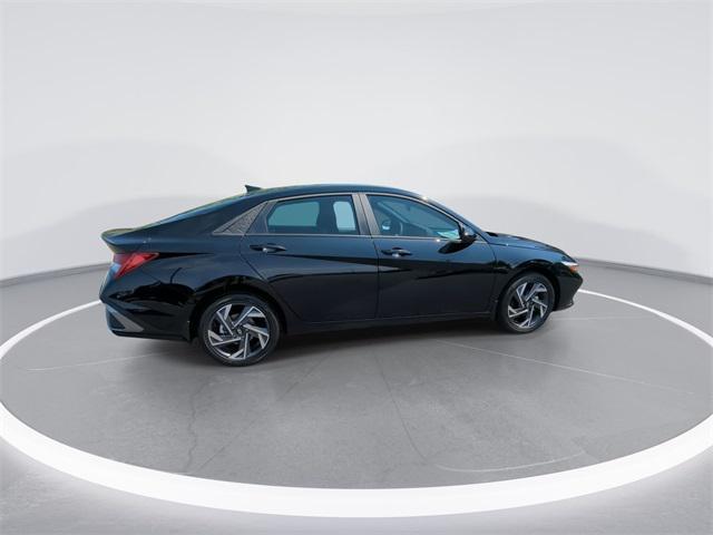 new 2025 Hyundai Elantra car, priced at $27,726