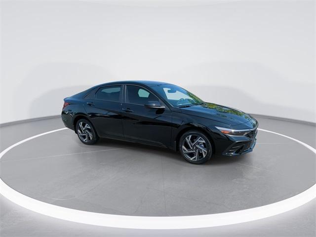 new 2025 Hyundai Elantra car, priced at $27,726