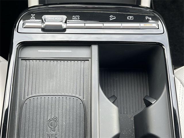 new 2025 Hyundai TUCSON Hybrid car, priced at $41,002