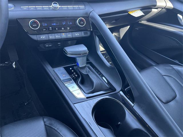used 2024 Hyundai ELANTRA HEV car, priced at $23,978
