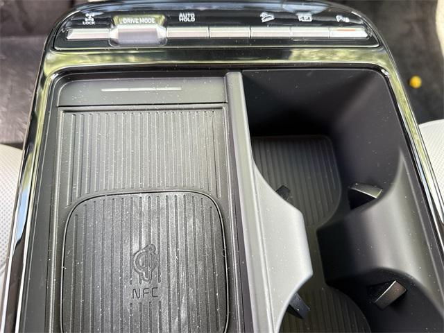 new 2025 Hyundai TUCSON Hybrid car, priced at $41,037