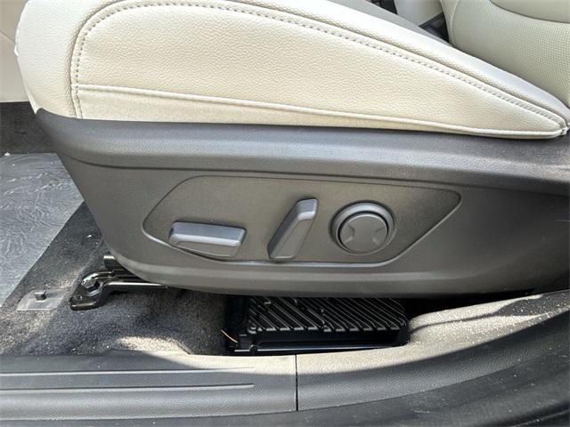 new 2025 Hyundai TUCSON Hybrid car, priced at $41,037