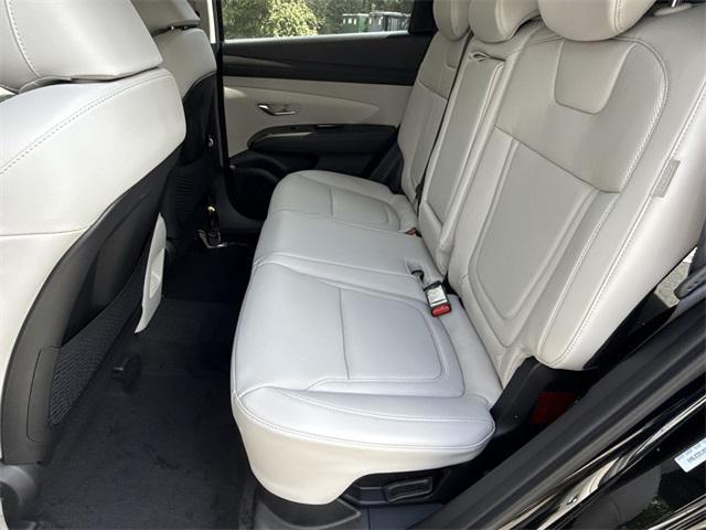new 2025 Hyundai TUCSON Hybrid car, priced at $41,037