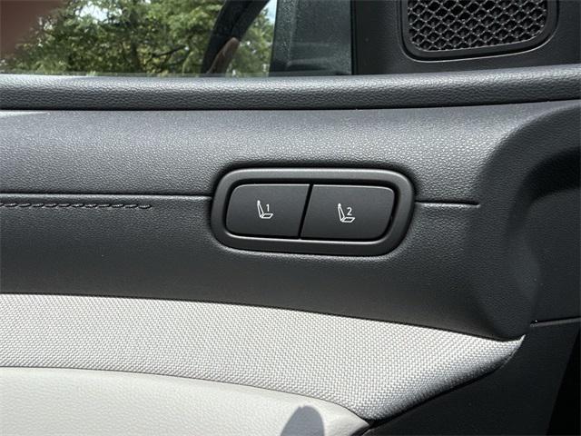 new 2025 Hyundai TUCSON Hybrid car, priced at $41,037