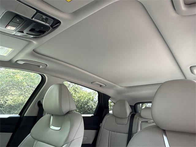 new 2025 Hyundai TUCSON Hybrid car, priced at $41,037