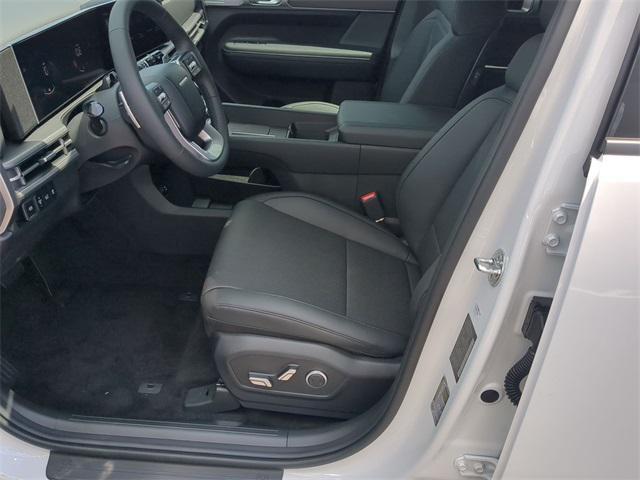 new 2025 Hyundai Santa Fe car, priced at $38,879