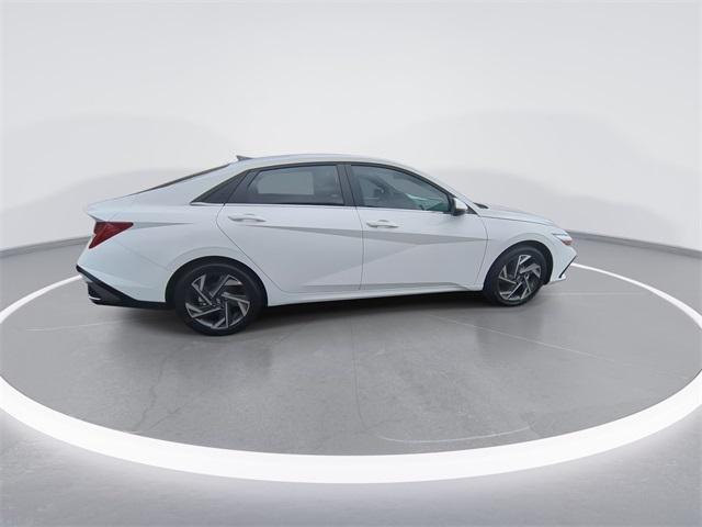 new 2025 Hyundai Elantra car, priced at $30,350