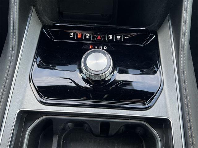 used 2024 Jeep Wagoneer car, priced at $46,897