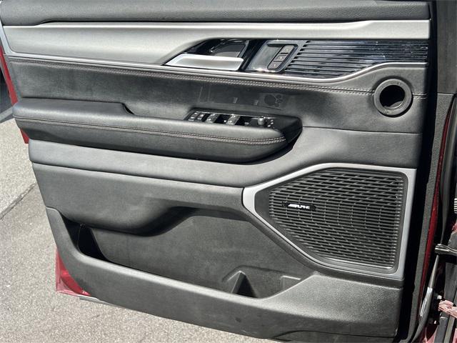 used 2024 Jeep Wagoneer car, priced at $46,897