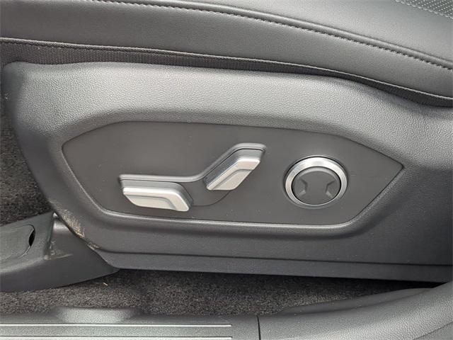 new 2025 Hyundai Santa Fe car, priced at $37,856