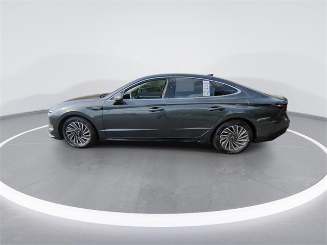 new 2025 Hyundai Sonata Hybrid car, priced at $37,501