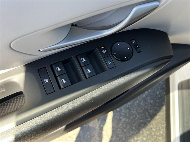 new 2025 Hyundai TUCSON Hybrid car, priced at $34,428