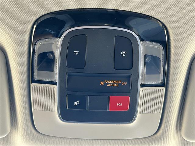 new 2025 Hyundai TUCSON Hybrid car, priced at $34,428