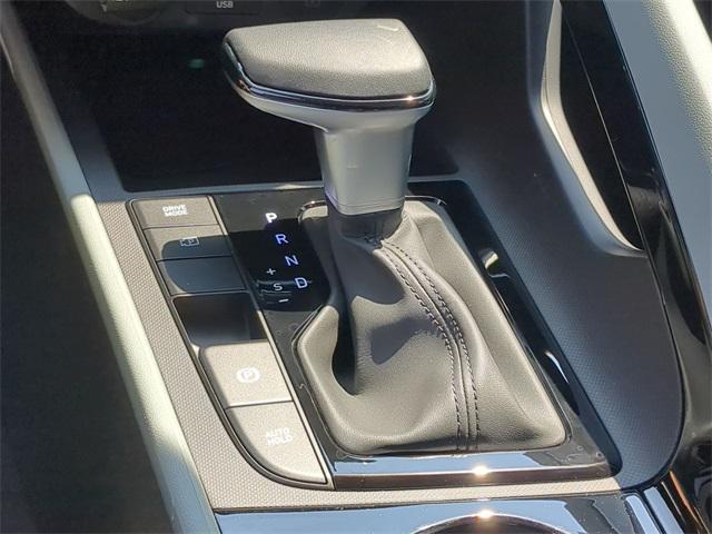 new 2025 Hyundai Elantra car, priced at $29,984