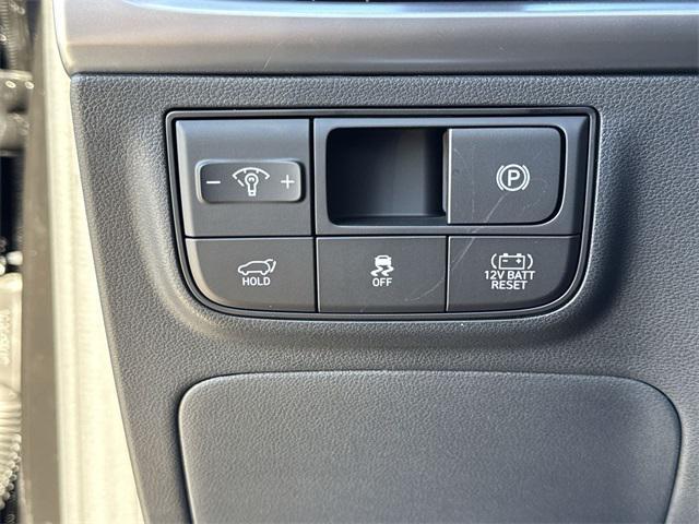 new 2026 Hyundai TUCSON Hybrid car, priced at $34,561