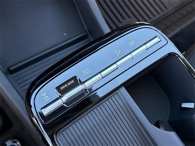 new 2026 Hyundai TUCSON Hybrid car, priced at $34,561