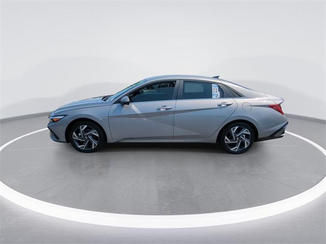 new 2025 Hyundai Elantra car, priced at $30,002