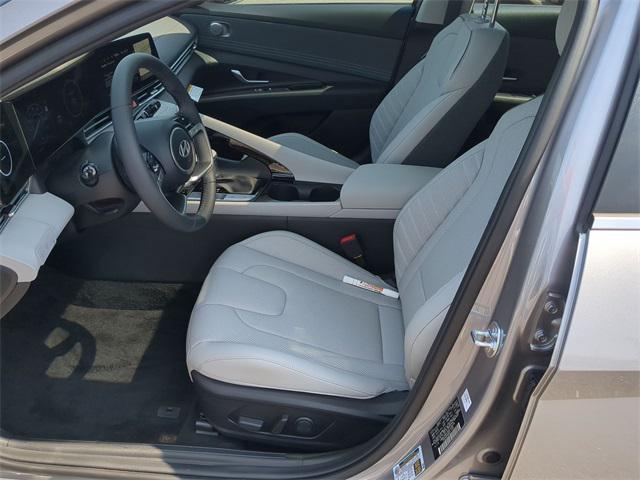 new 2025 Hyundai Elantra car, priced at $30,002