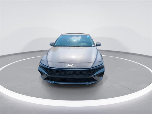 new 2025 Hyundai Elantra car, priced at $30,002