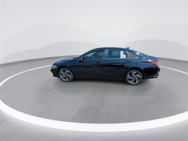 new 2025 Hyundai Elantra car, priced at $30,033