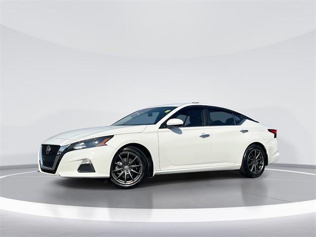 used 2022 Nissan Altima car, priced at $16,899