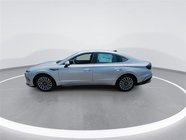 new 2025 Hyundai Sonata Hybrid car, priced at $31,203