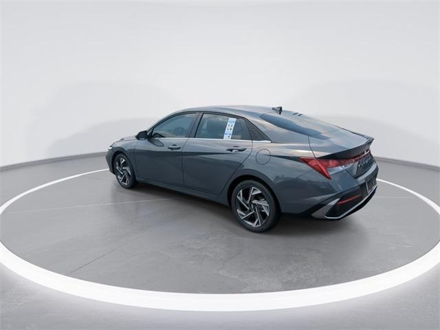 new 2025 Hyundai Elantra car, priced at $29,992