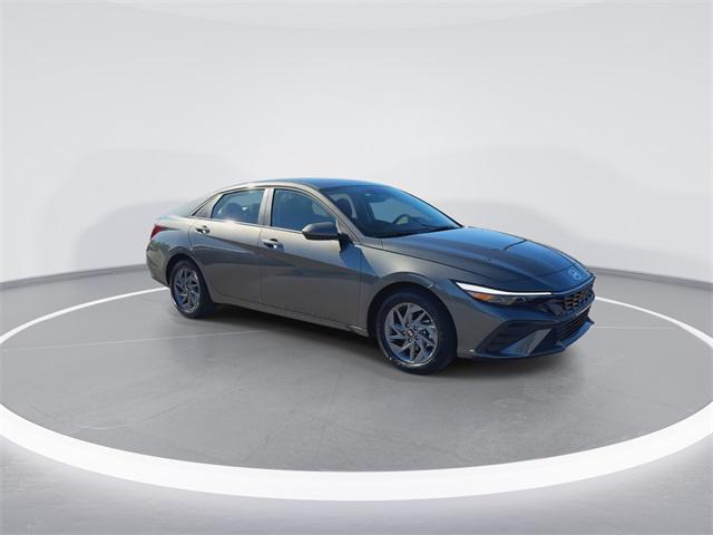 new 2026 Hyundai ELANTRA HEV car, priced at $25,968